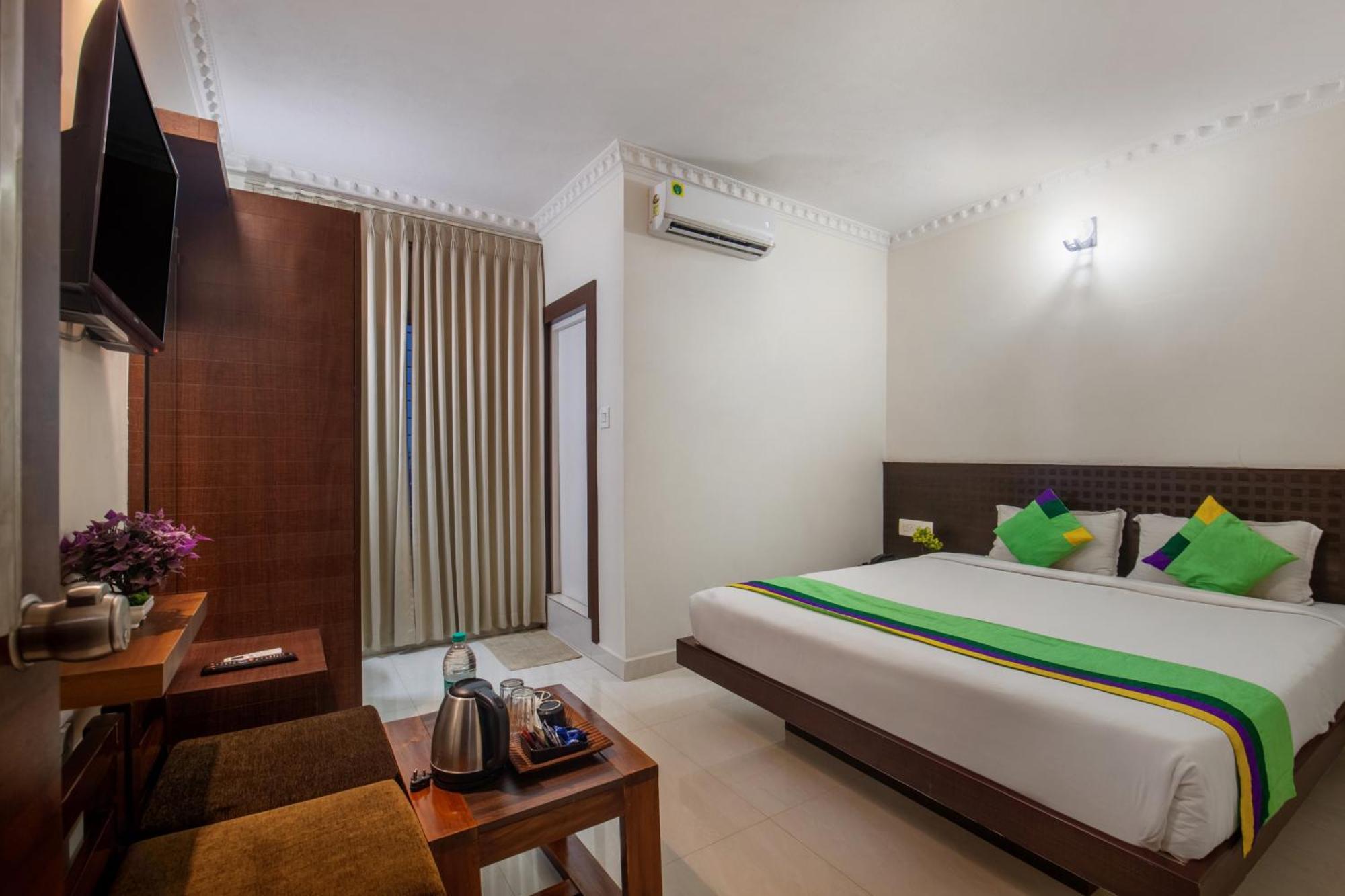 Treebo Sans Sarav Kushalnagar Hotel Madikeri Exterior foto